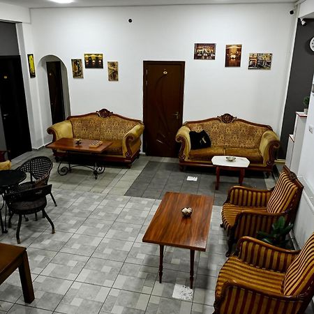 Starhostel Kutaisi Bagian luar foto