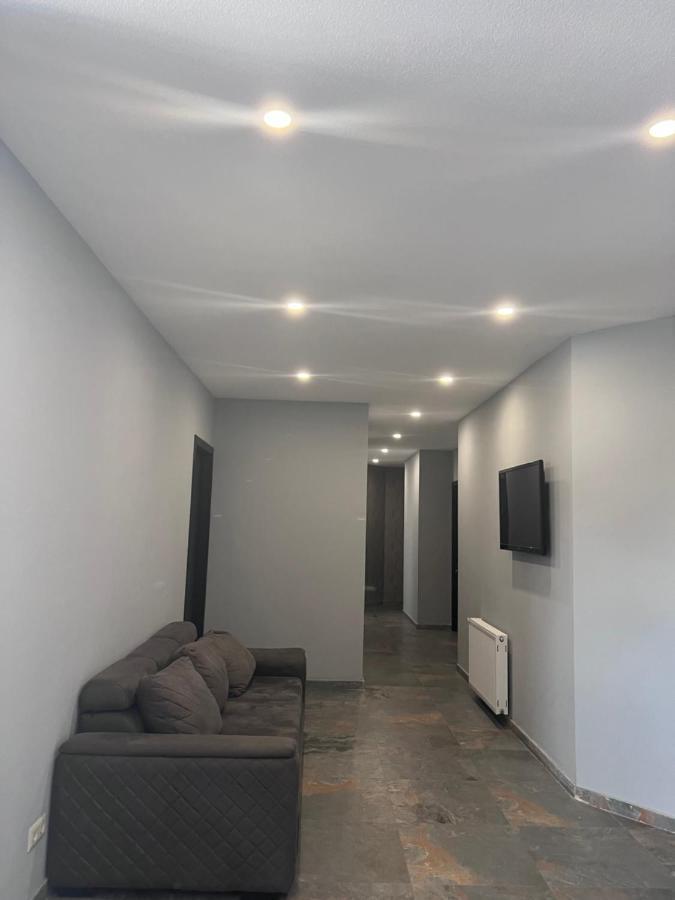 Starhostel Kutaisi Bagian luar foto