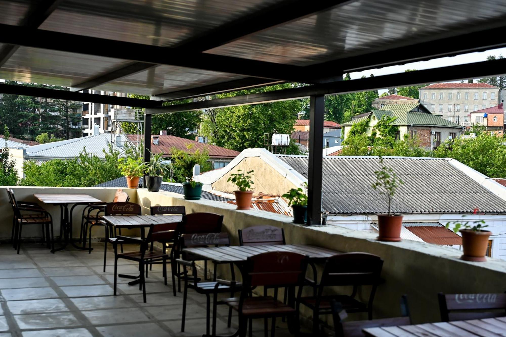 Starhostel Kutaisi Bagian luar foto