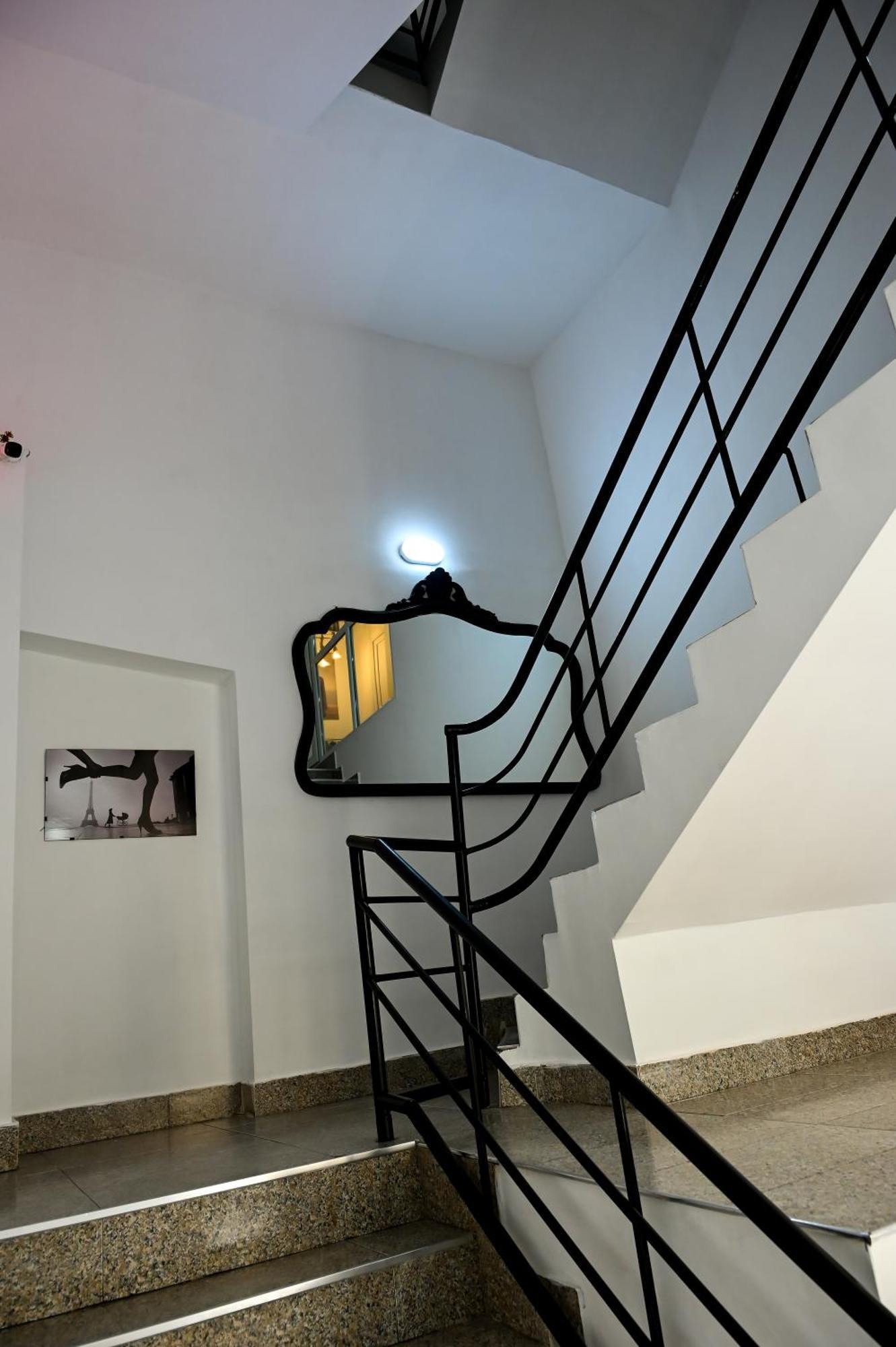 Starhostel Kutaisi Bagian luar foto