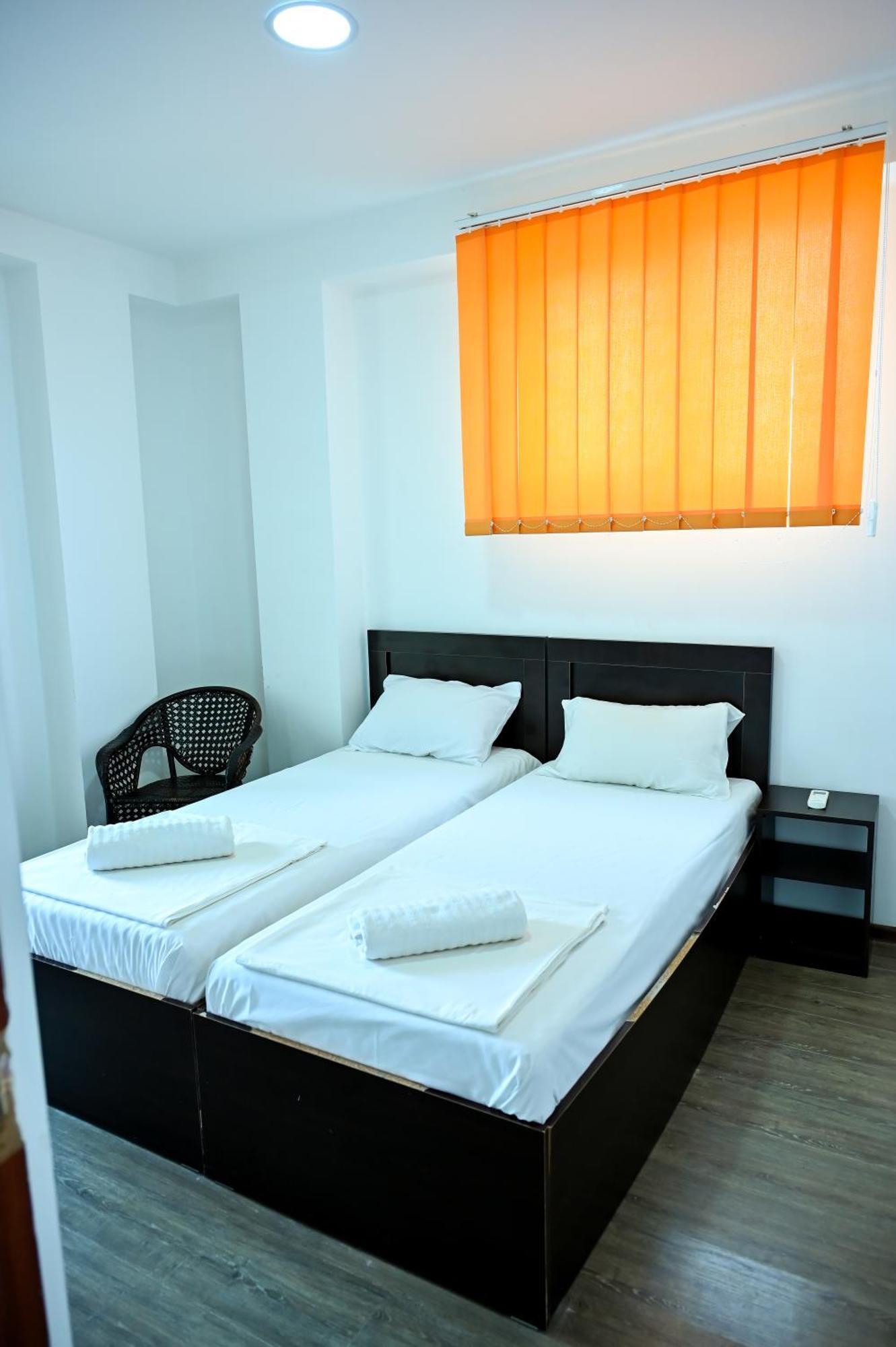 Starhostel Kutaisi Bagian luar foto